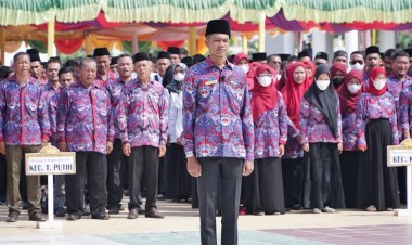 Apel Akbar Perangkat Desa Kabupaten Rohil Dihadiri Bupati Beserta Penyerahan Plakat PPDI
