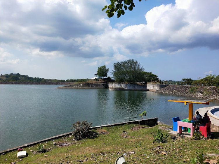 Akhir Pekan di Waduk Keliling, Tiket Mahal tanpa Karcis (Pungli)