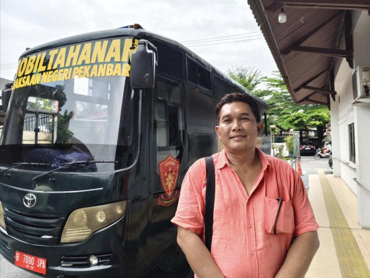 Robbi Anton Wijaya, Tertunduk Dan Membisu, Setelah Diputus 1 Tahun Sembilan Bulan Penjara