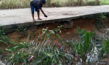 Cegah Abrasi di Jalan Astra, PUTR Rohil Bangun Turap