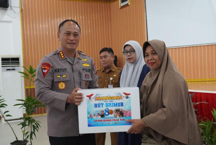 Delapan Dekade Mengabdi, Brimob Polda Riau Hadir untuk Rakyat Lewat Aksi Sosial dan Penghijauan