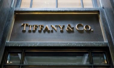 Impor Diduga Tak Sesuai Aturan, Bea Cukai Segel Toko Emas Tiffany & Co